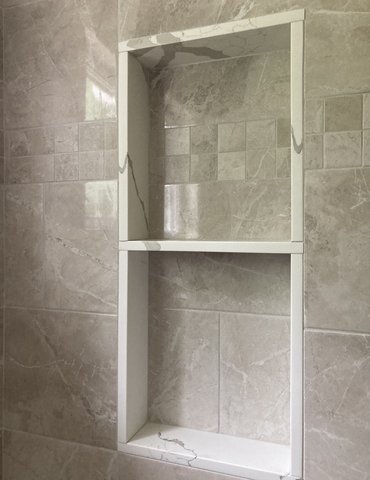 shower wall and niche