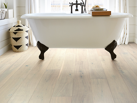 Bathtub from Luce Brothers Floor Covering in Marlboro
